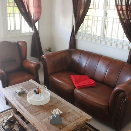 Dubbel Woonhuis Selderiestraat Paramaribo Exteriör bild