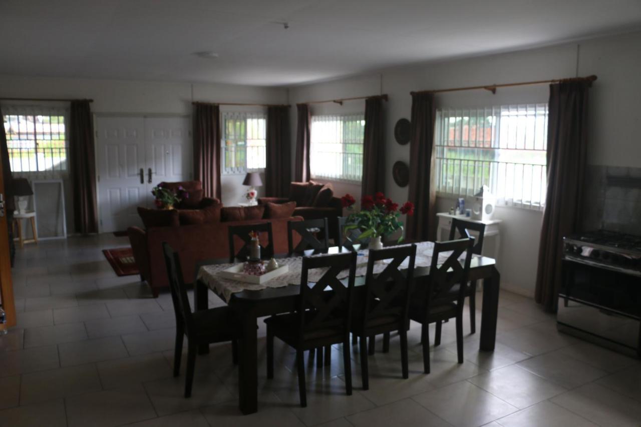 Dubbel Woonhuis Selderiestraat Paramaribo Exteriör bild